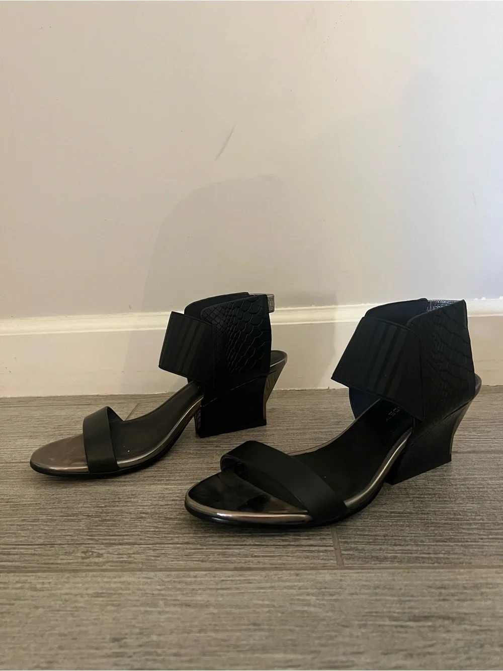 United Nude Black Womens Ankle-Strap Low Block Heel Sandals
